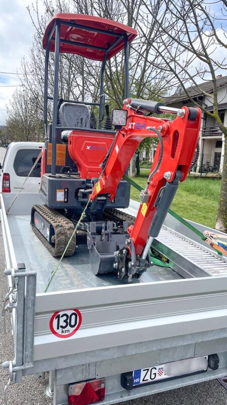 Isporuka XT12+ Kubota motor, krov