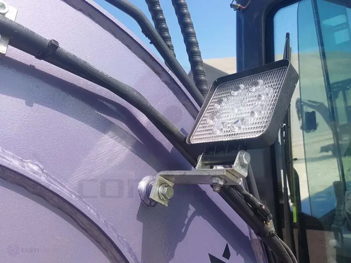 Mini bager XT35 KABINA - radno LED svjetlo